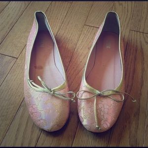 Nordstrom Pink ballet flat gold trim embroidered